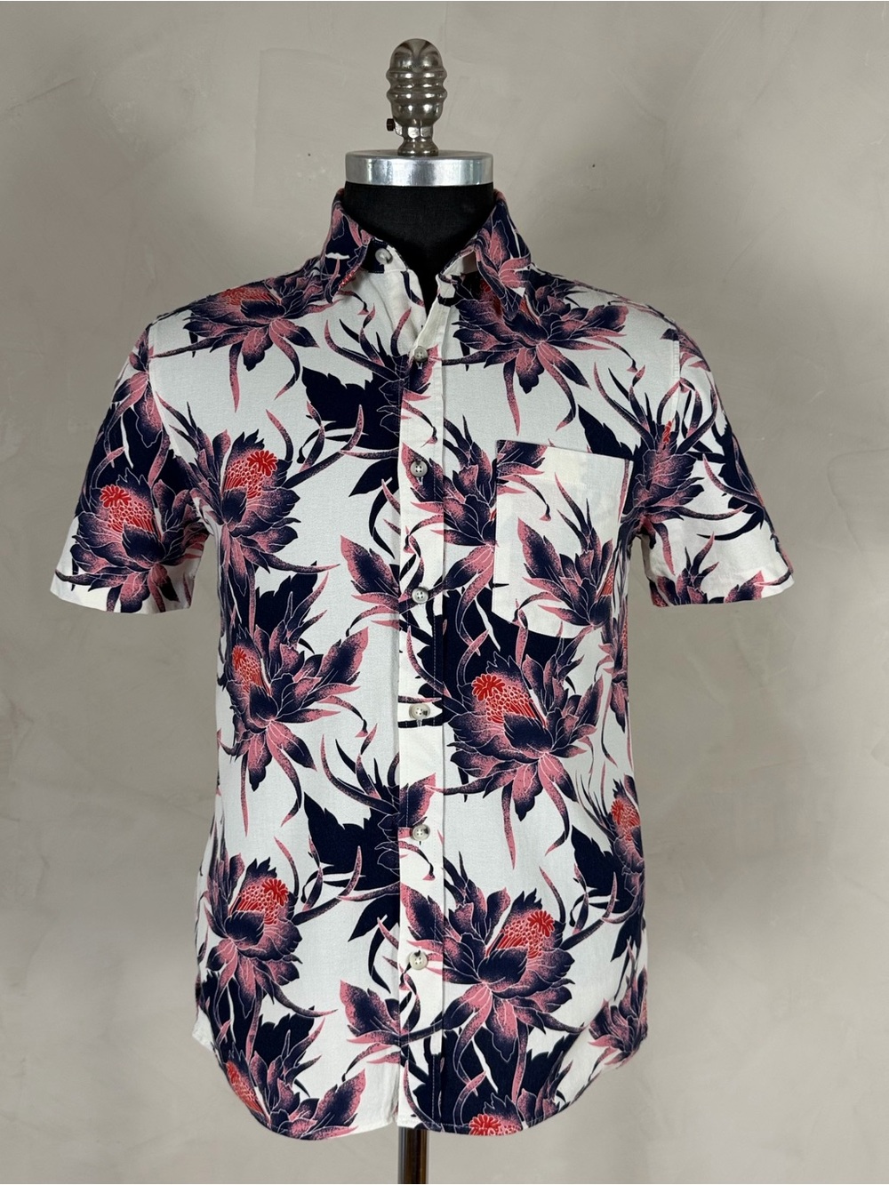 Topman Men’s Medium Ivory Navy Pink Botanical Floral Short Sleeve Shirt